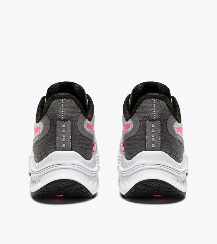 DIADORA MYTHOS BLUSHIELD 9 VORTICE - Image 5